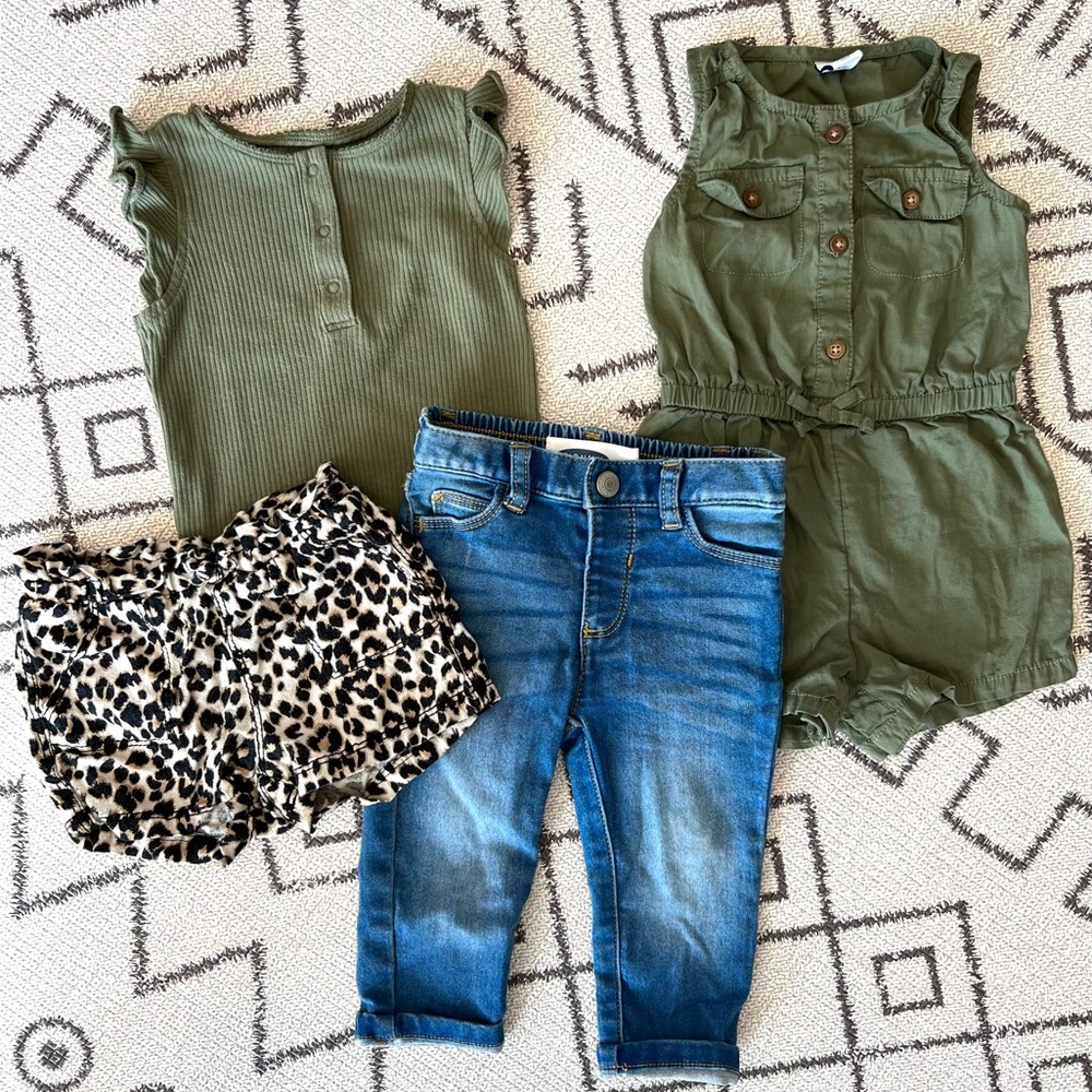 Old Navy Bundle 6-12 Month Girl